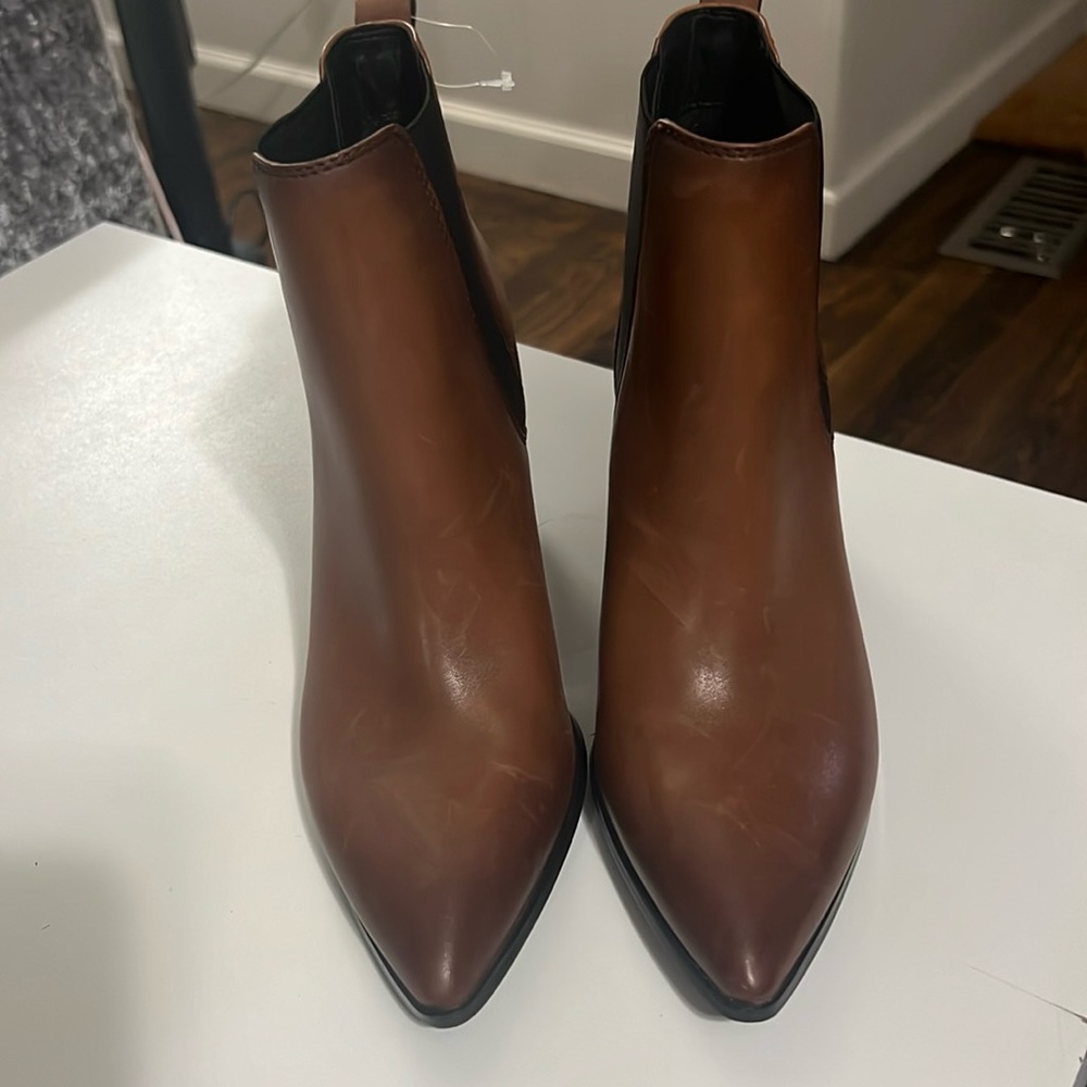 Brand new Steve Madden pointy boots